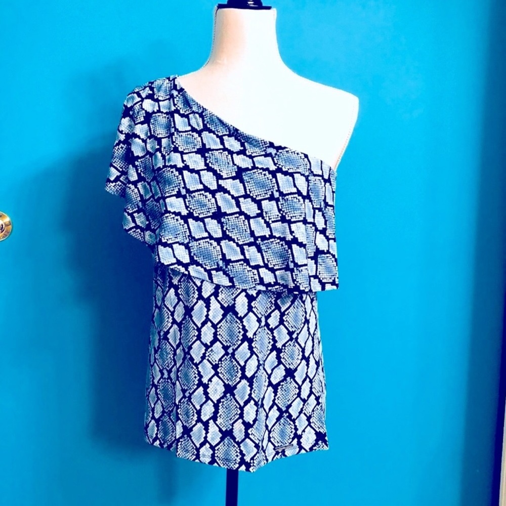 SALE 🌸MICHAEL KORS Snakeskin Top